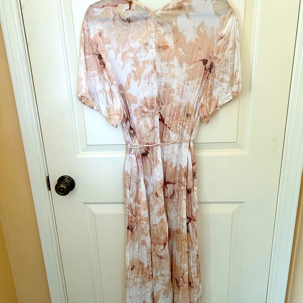 Vince painted magnolia V-Neck Dress - Picture 4 of 4